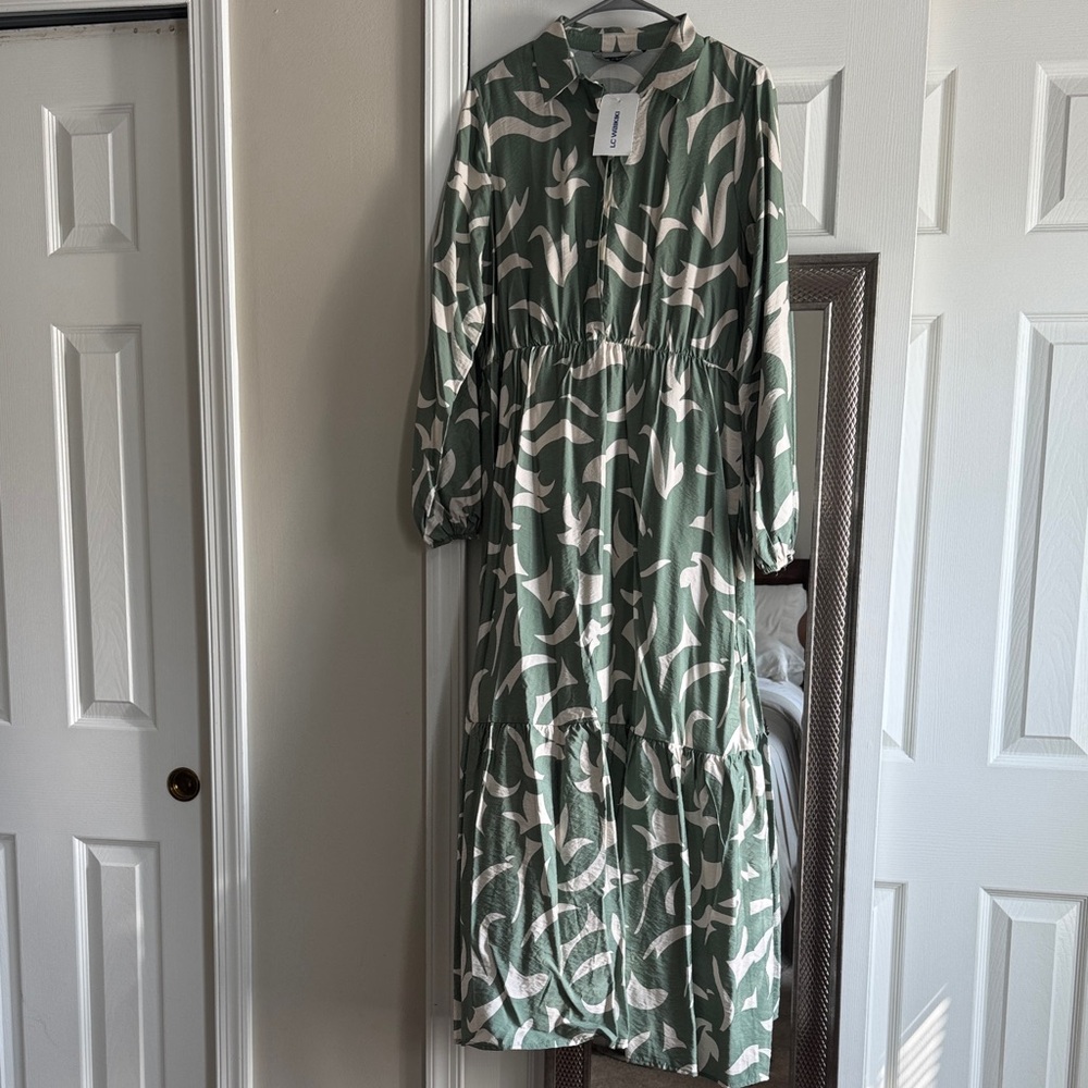 Chic Green and White Long Sleeve Dress